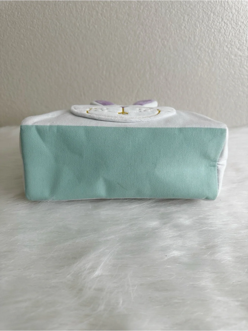 NWOT Bvlgari Petits Et Mamans White Bunny Zipper Top Cosmetic Bag